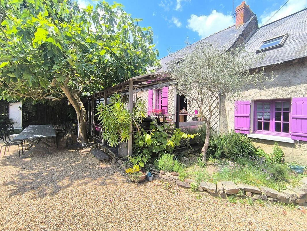 Maison à GREZ-NEUVILLE