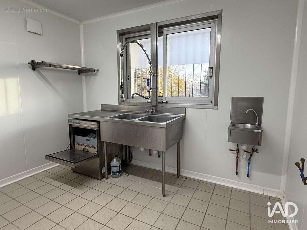 Photo 8 - Commerce à CADOURS