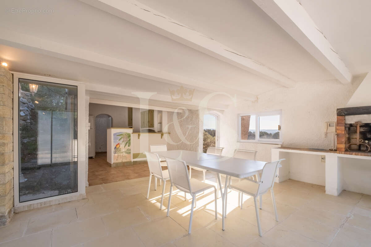 Maison à BEAUMES-DE-VENISE