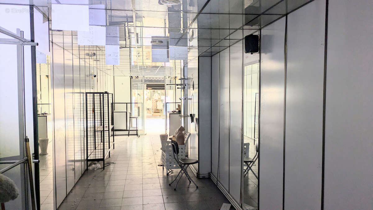 Boutique Hôtel Haussmannien a vendre + Brunch café concept  400 m2 vue sur les toits. - photo 14
