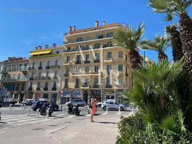 MENTON Centre - Superbe appartement Plein Centre  Ville de 105m2 - Vue Panoramique - photo 14