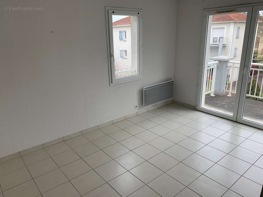 Appartement à OBJAT
