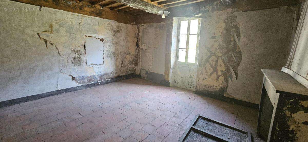 Maison 230 m² à Valleraugue  - photo 4