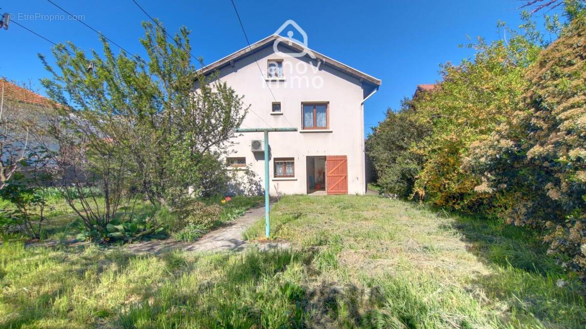 Maison à ECHIROLLES