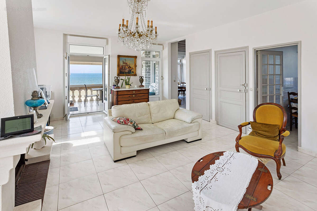 Maison à LE POULIGUEN