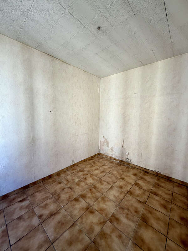 Appartement à MARSEILLE-1E