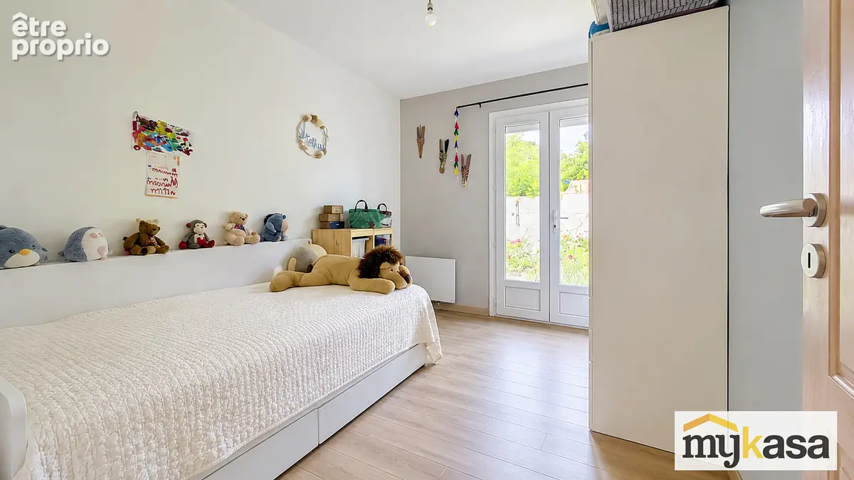 Superbe villa familiale avec piscine -  Eyguières - photo 13