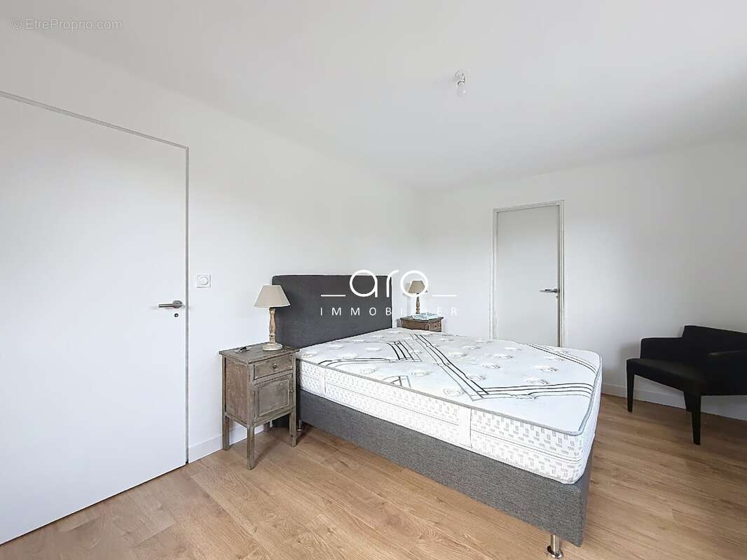 Maison 104 m² à Camphin-En-Pevele  - photo 6