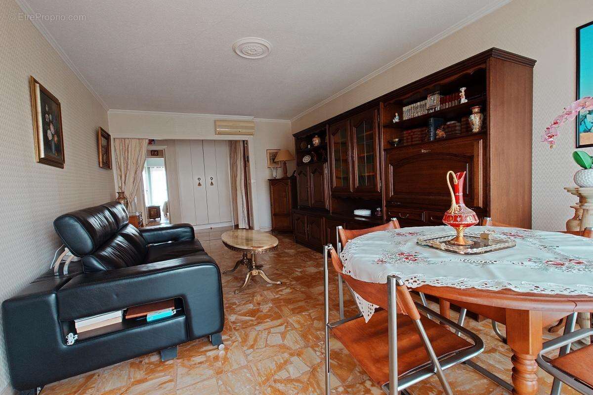 Appartement à CAGNES-SUR-MER