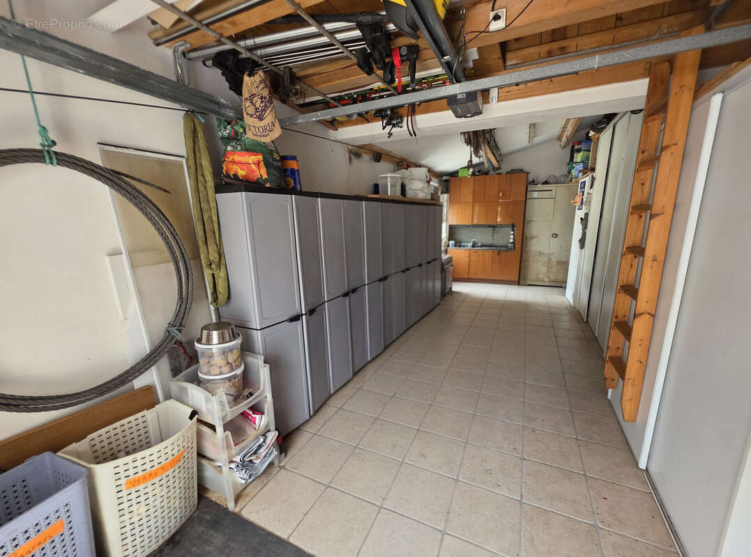Maison 162 m2 à 500 m de la plage   5 chambres, garages et prestations haut de gamme - photo 13