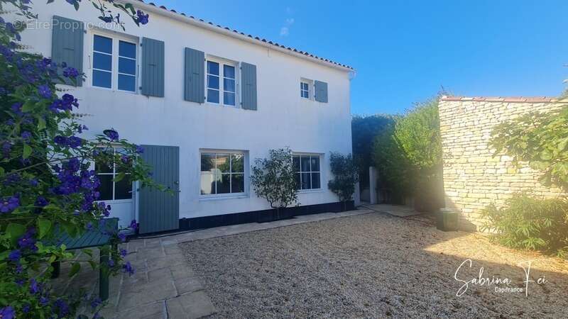 Maison à SAINT-CLEMENT-DES-BALEINES