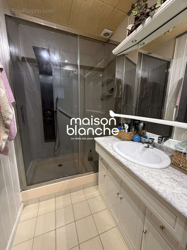 Maison 123 m² à Saint-Denis-De-Pile  - photo 8