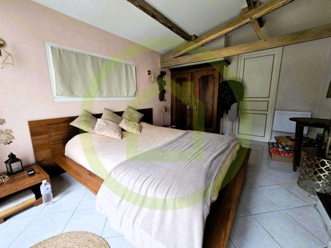 Maison à COURPIGNAC