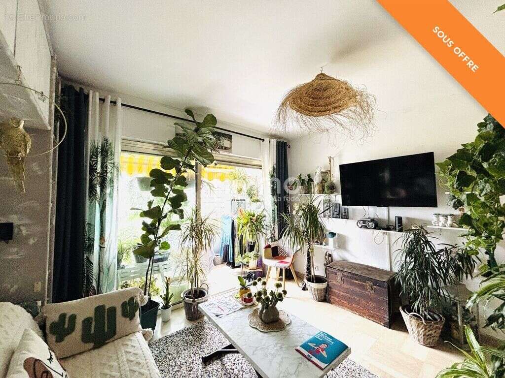 Appartement à VILLENEUVE-LOUBET
