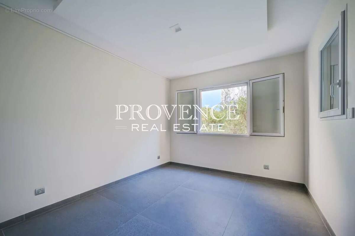 Appartement à MARSEILLE-7E