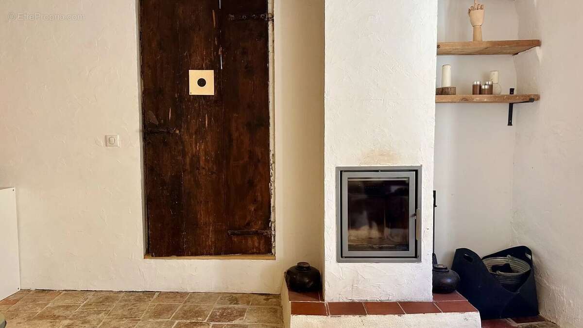 Appartement de village rénové avec caves voûtées — Haut de Cagnes - photo 15