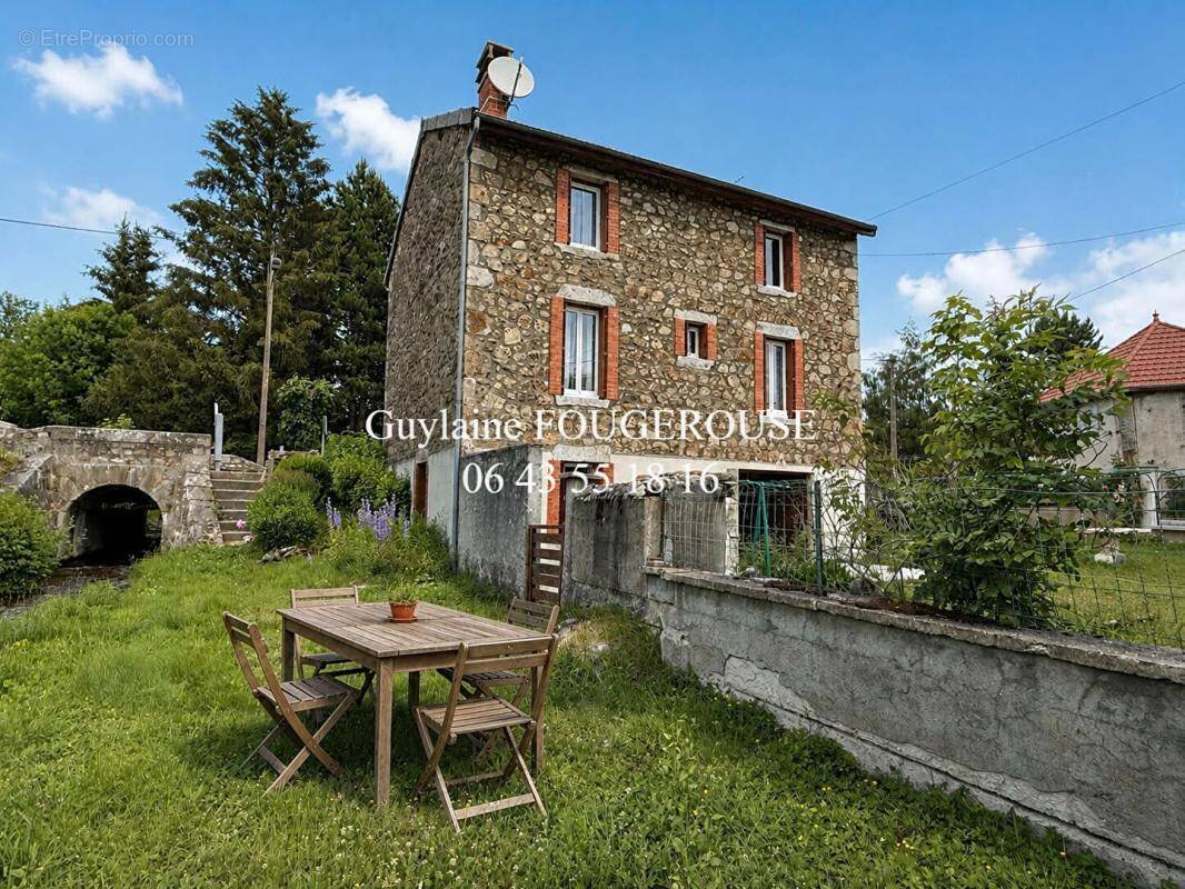 Maison à SAINT-ANTHEME