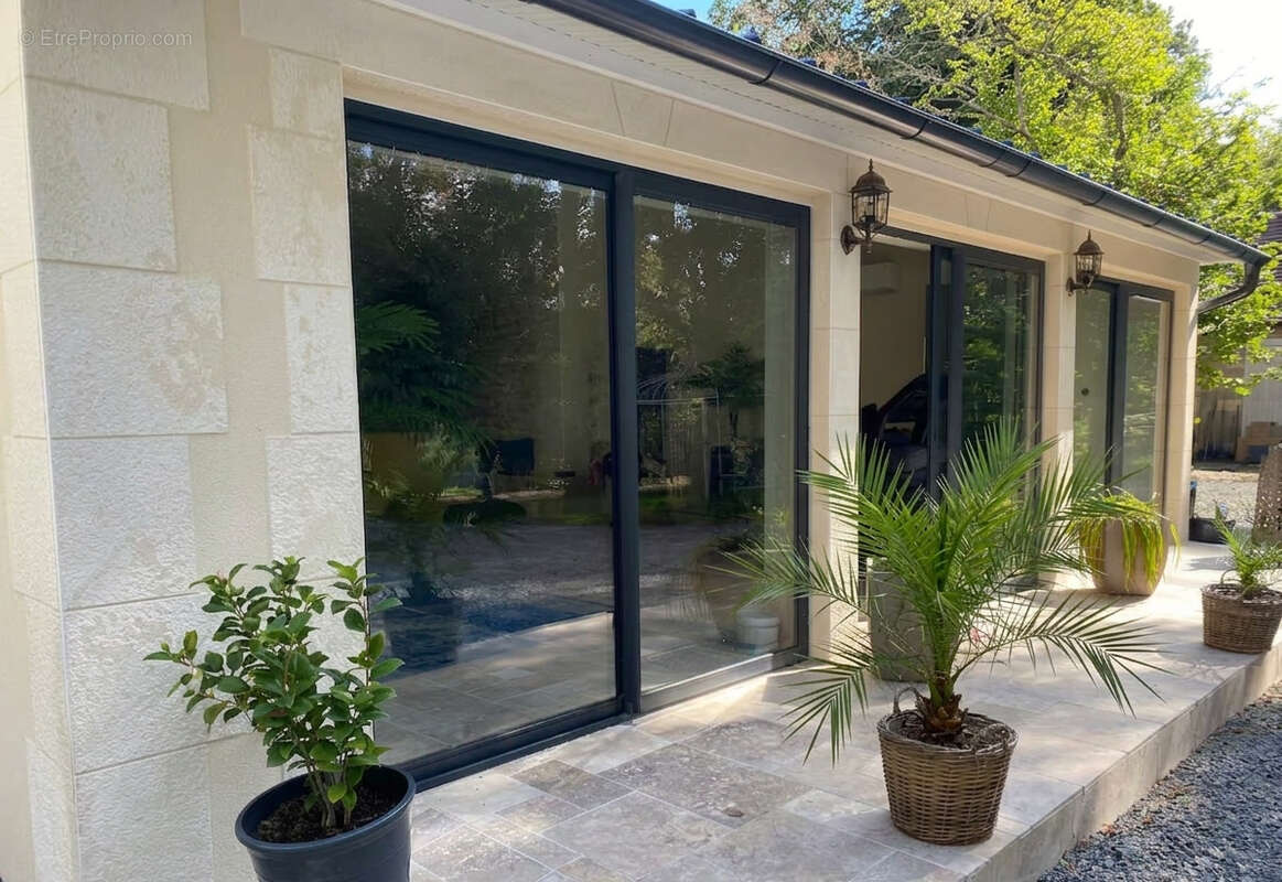 Maison à VARENNES-VAUZELLES