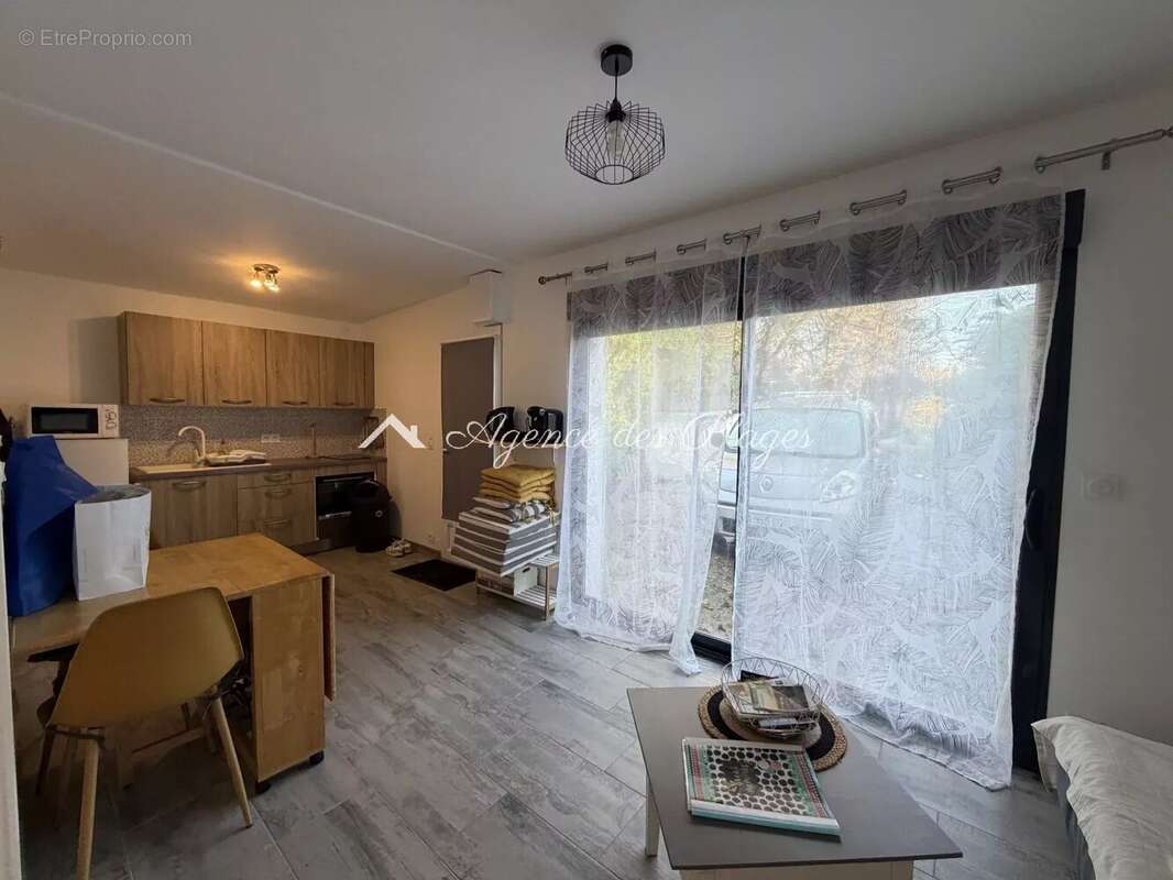 Maison à MESCHERS-SUR-GIRONDE