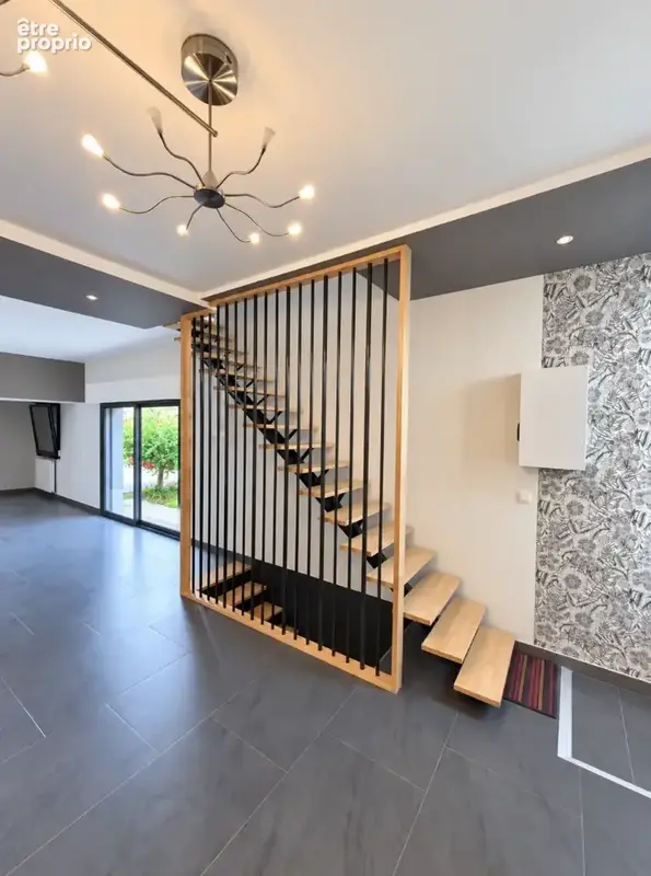 Maison rénovée de 120 m2   3 chambres, jardin et espace bureau à Marly - photo 2