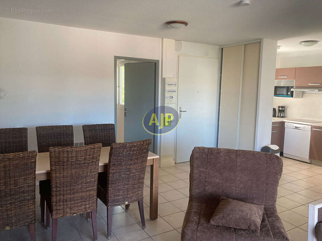 Appartement à LE VERDON-SUR-MER