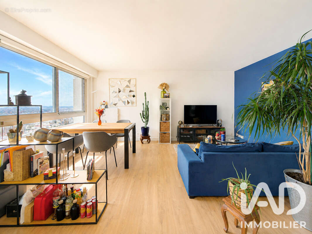 Photo 9 - Appartement à COURBEVOIE
