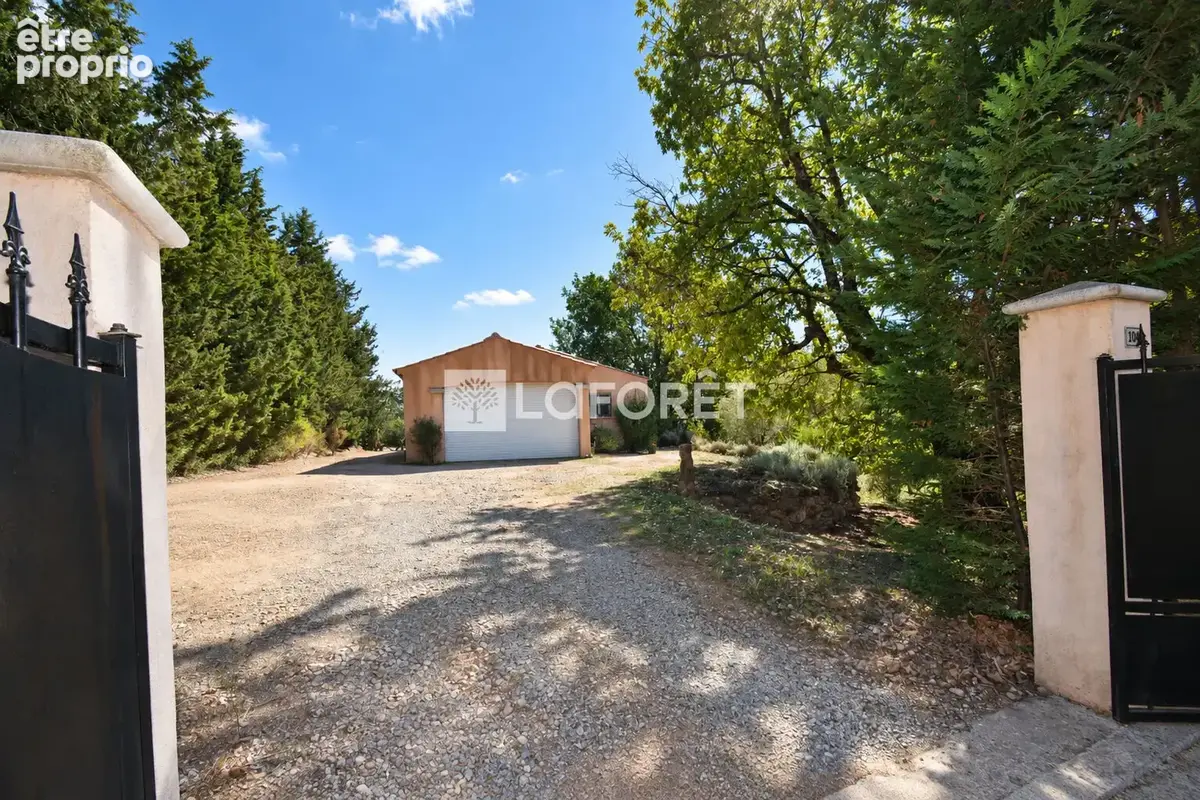 Maison Bagnols En Foret 4 pièces de 103 m2 sur terrain 2000m2 - photo 12