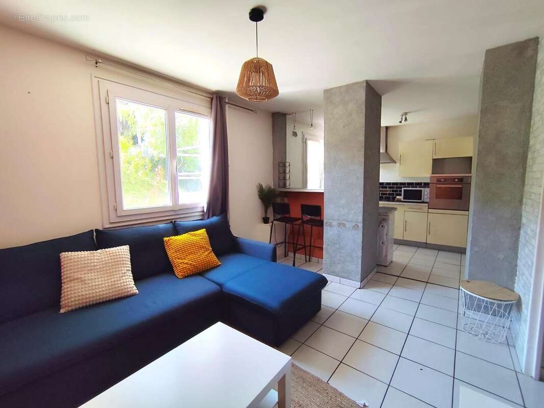 Appartement à SAINT-ETIENNE