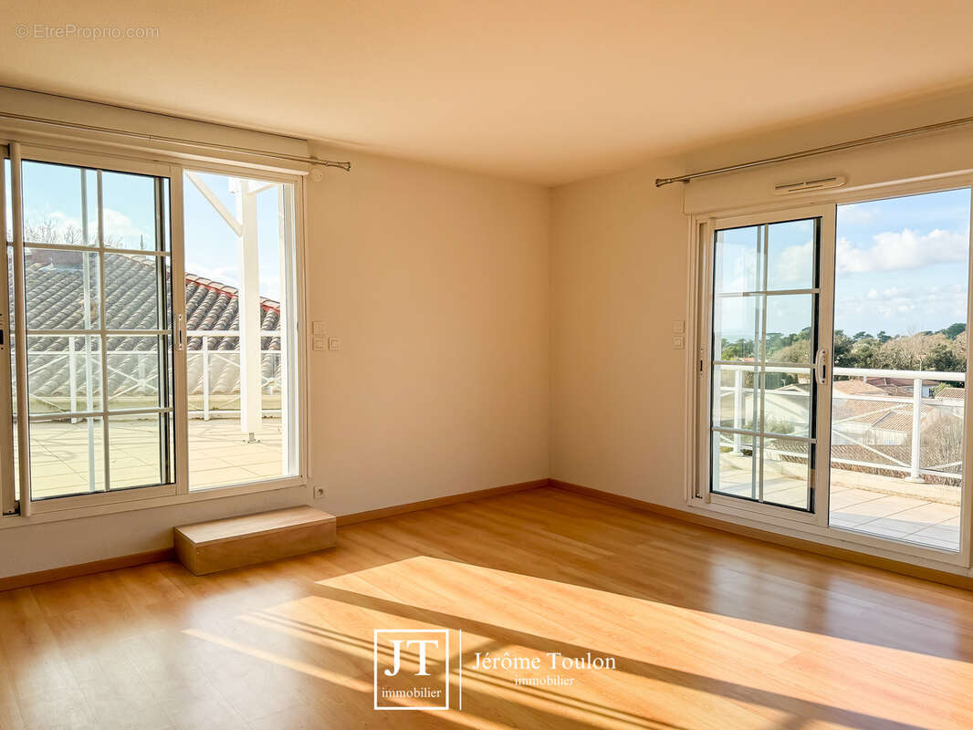 Appartement à VAUX-SUR-MER