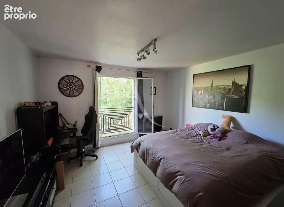 Appartement St Cheron 2 pièces de 38.57 m2 avec vue sur foret et étang privé ! - photo 9