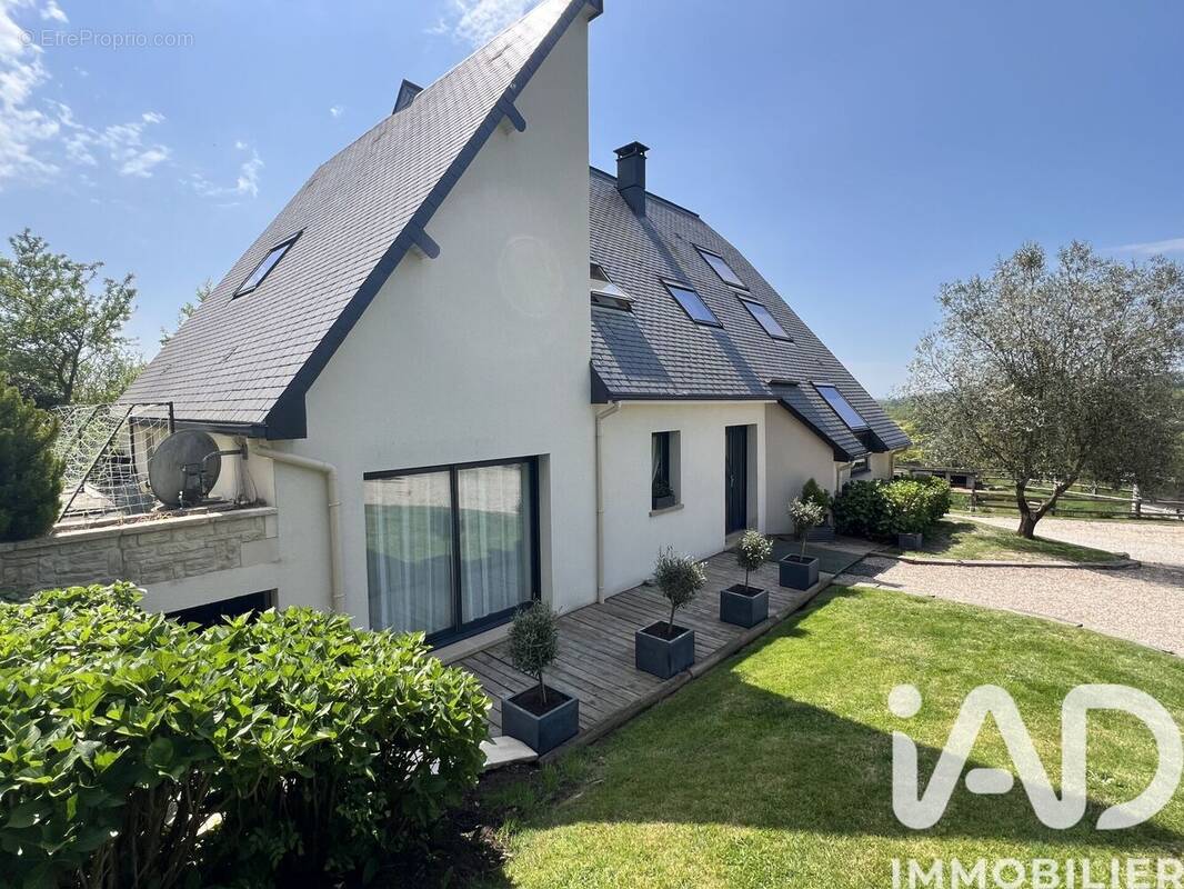 Photo 1 - Maison à PONT-L'EVEQUE