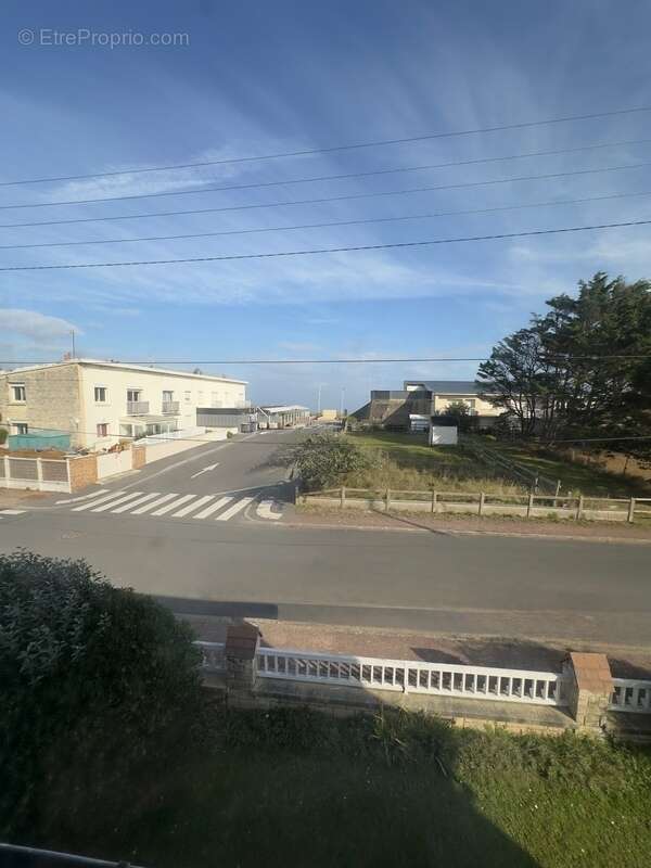 Maison à COLLEVILLE-MONTGOMERY