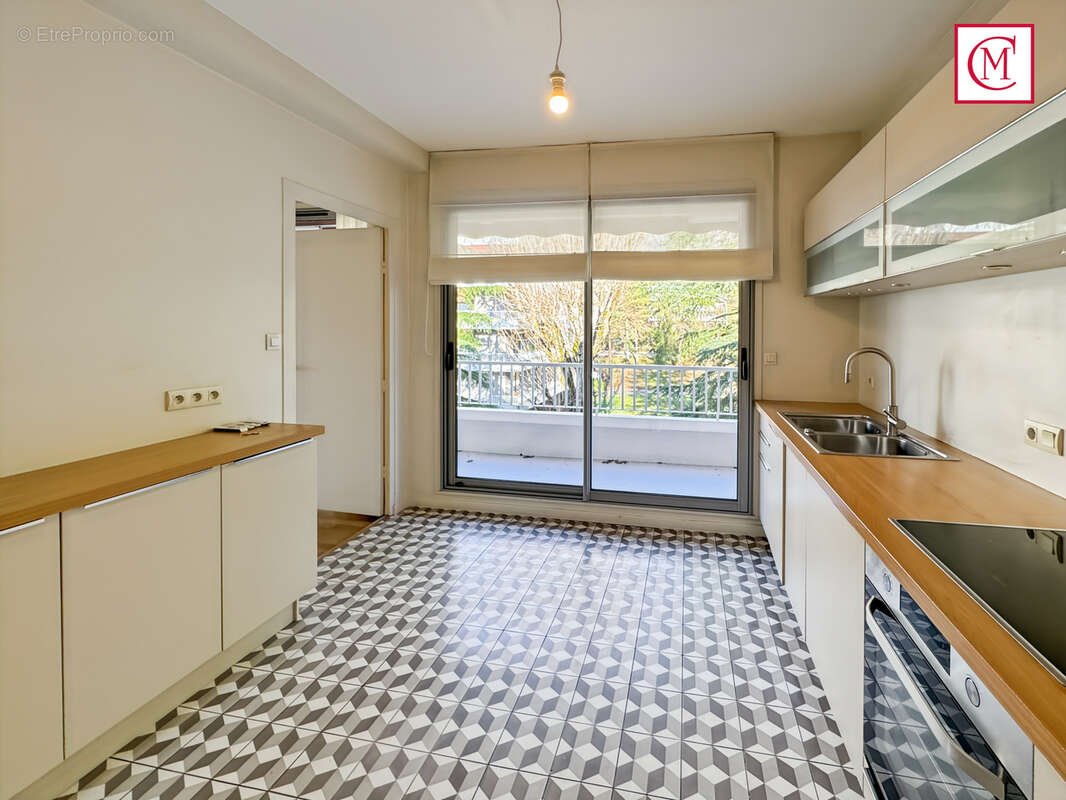 Appartement à MEYLAN