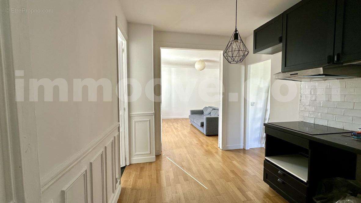 20141E14-E421-4233-9CA9-976FB7018A11_1_105_c - Appartement à CHARENTON-LE-PONT