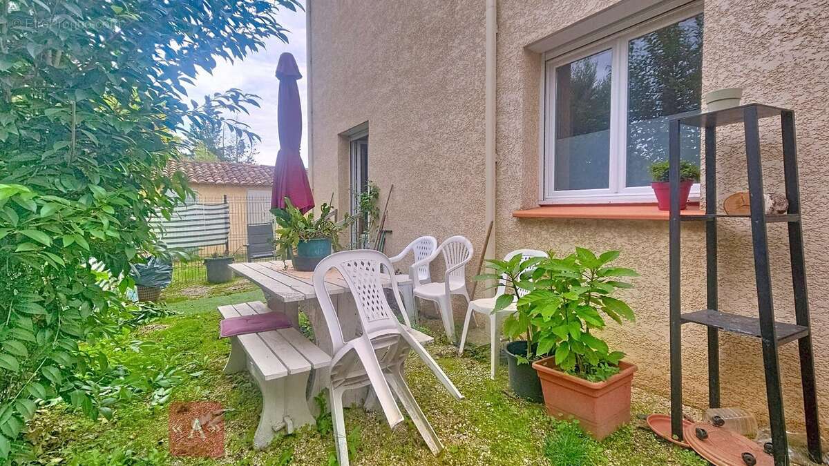 Appartement à SAINT-SULPICE