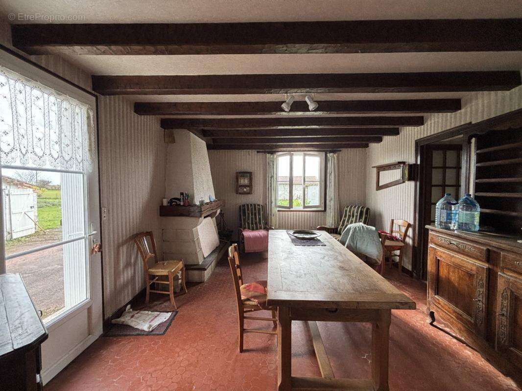 Maison à LA MAGDELEINE