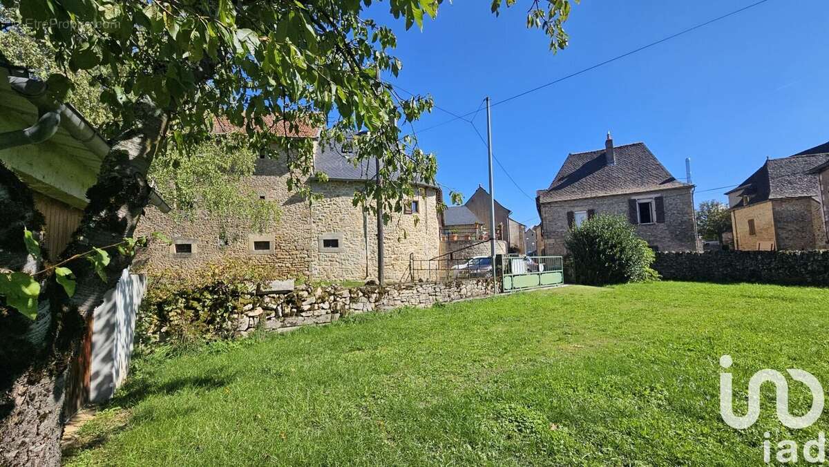 Photo 7 - Maison à ROUSSENNAC