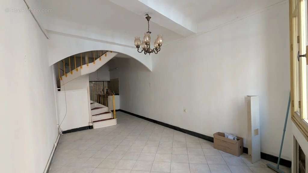 CARCES - Maison de village 5 CH 94m² + grenier - photo 4