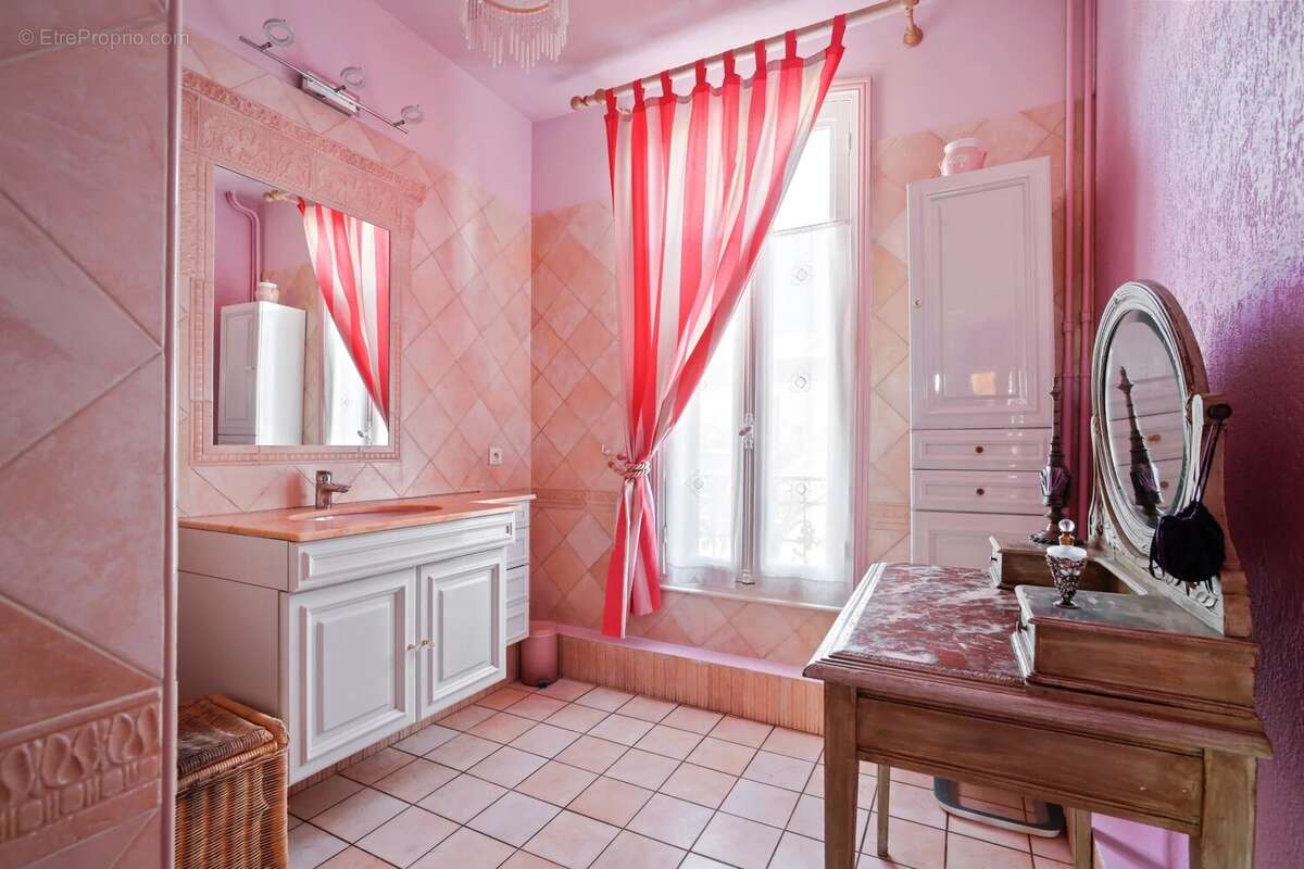 Maison à BOIS-COLOMBES