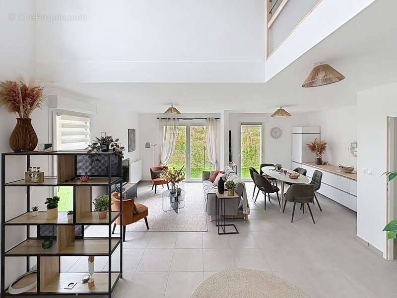 Appartement à SCIEZ