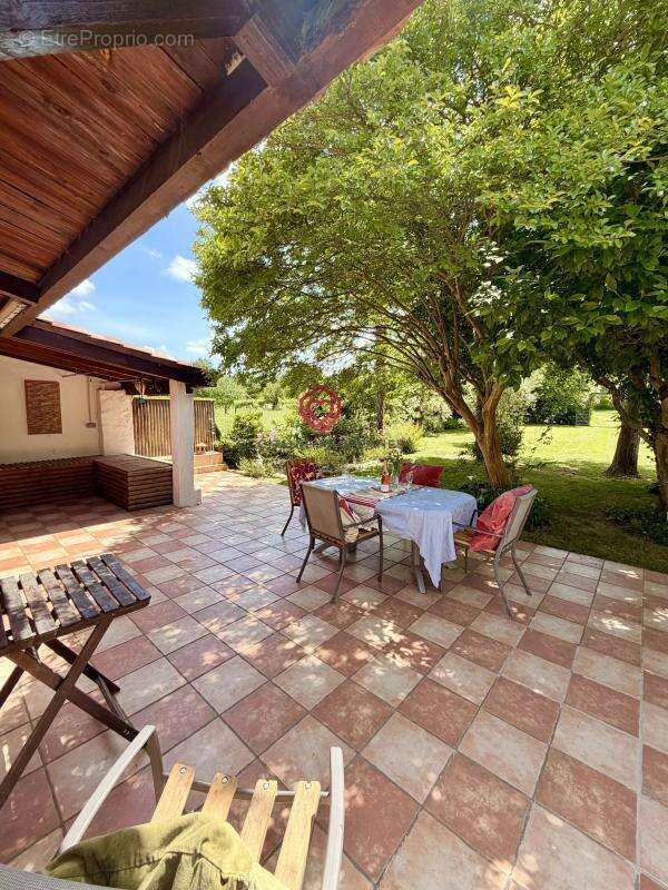 Maison à LOUBIERES