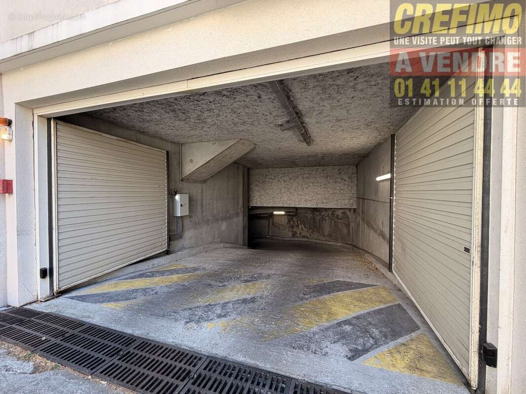 Place de parking en sous-sol sécurisée dans une résidence de standing - Agence immobilière CREFIMO - photo 2