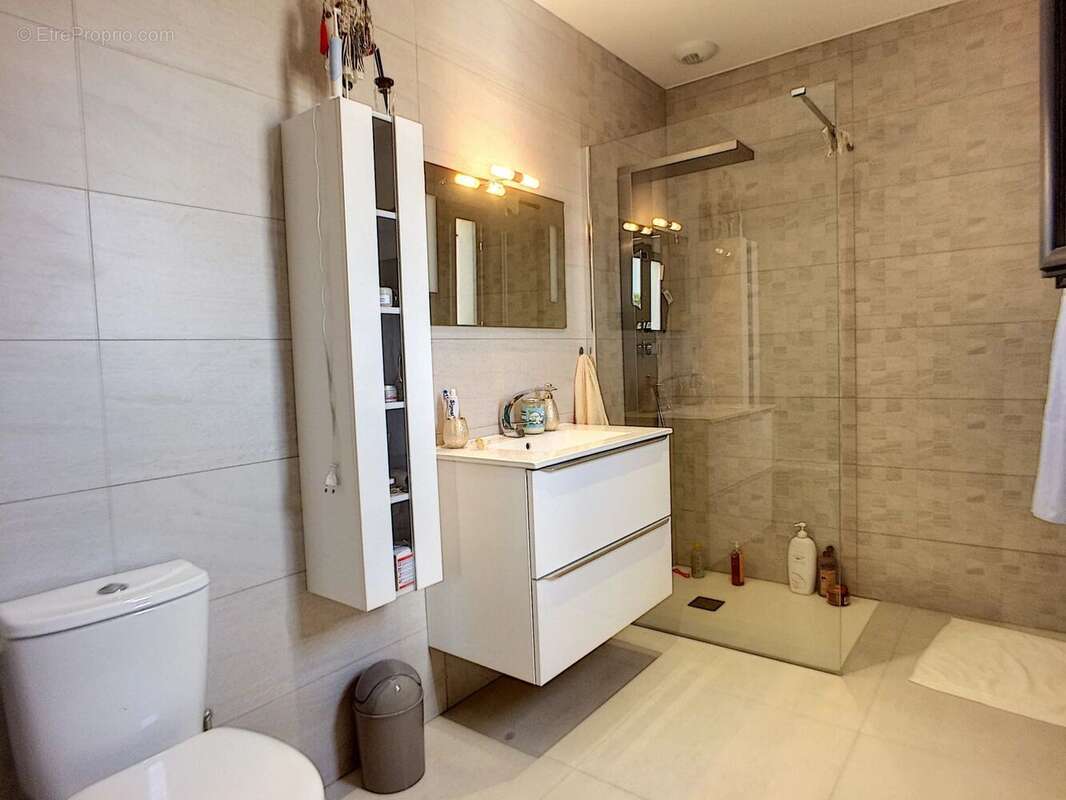 Maison à VILLENEUVE-DE-LA-RAHO