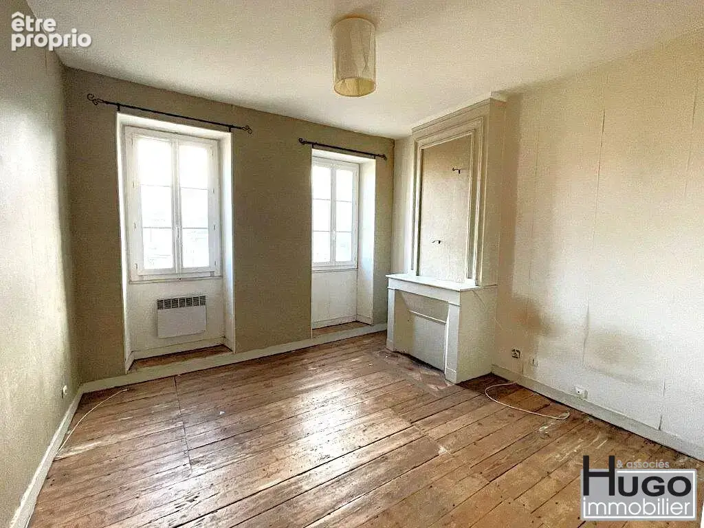 Bordeaux- rue sainte catherine- immeuble mixte 3 lots 215m² ! - photo 3