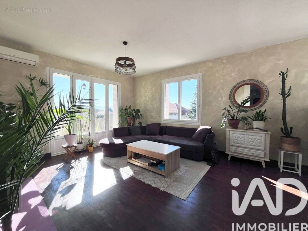 Photo 1 - Appartement à TOURNON-SUR-RHONE