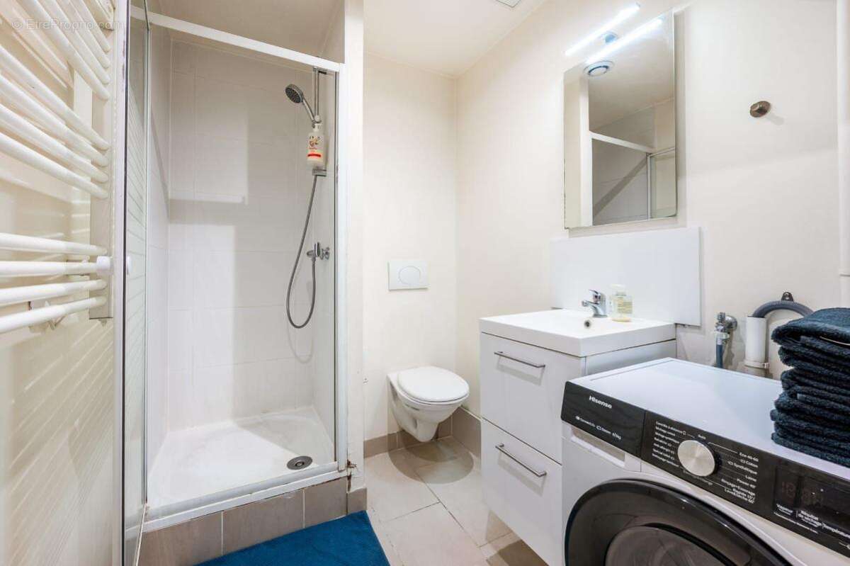 Appartement à LES LILAS