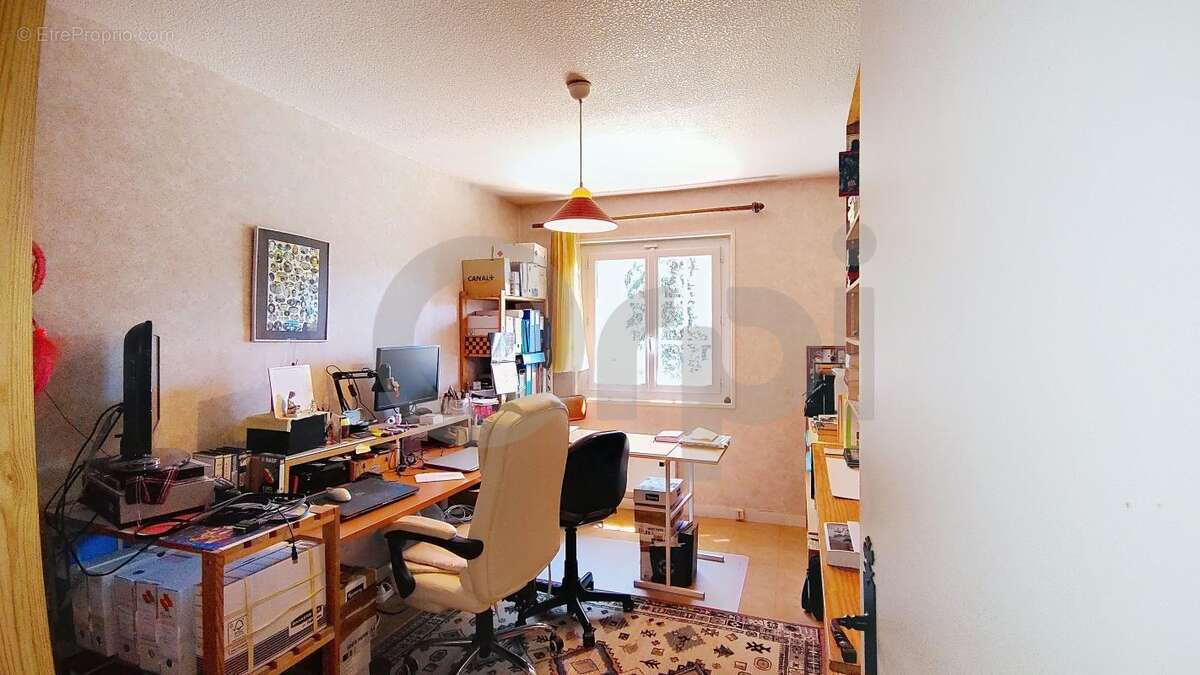 Maison à TERRASSON-LAVILLEDIEU