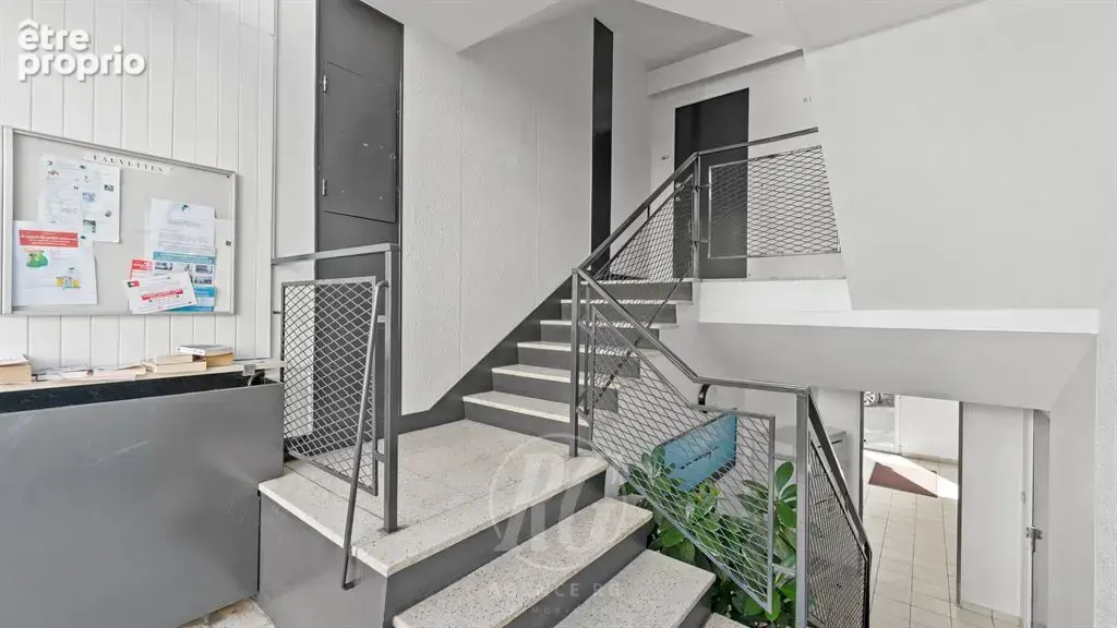 Appartement 3 chambres, terrasse plein Ouest et cave - photo 11
