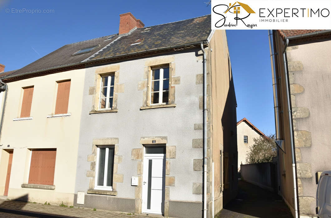 Maison à SAINT-GERVAIS-D'AUVERGNE