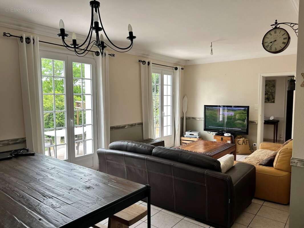 Maison 100 m² à Beauvoir-Sur-Mer  - photo 3